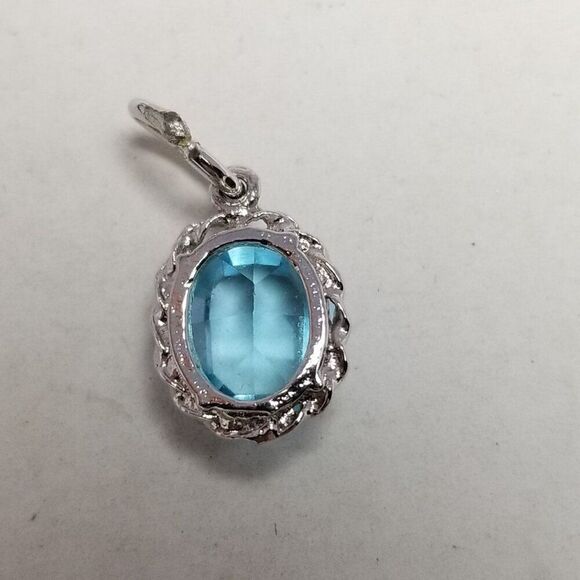 Vintage Blue Oval Rhinestone and Silver Tone Pendant Charm, Prong Set, Estate - Picture 3 of 7